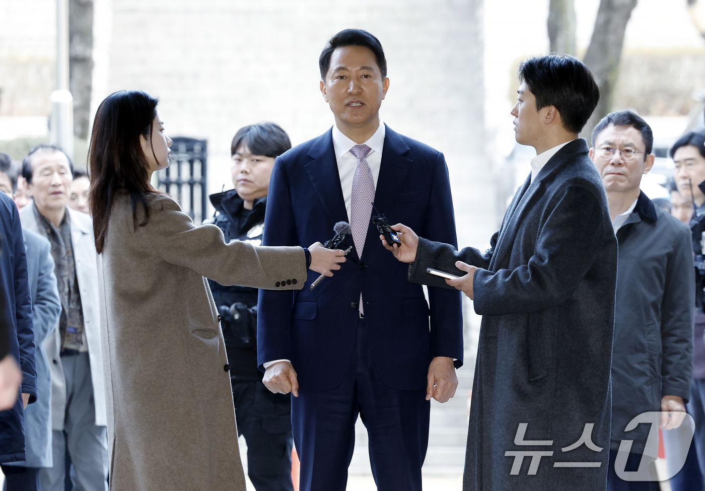 공판 출석 입장 밝히는 오세훈 시장