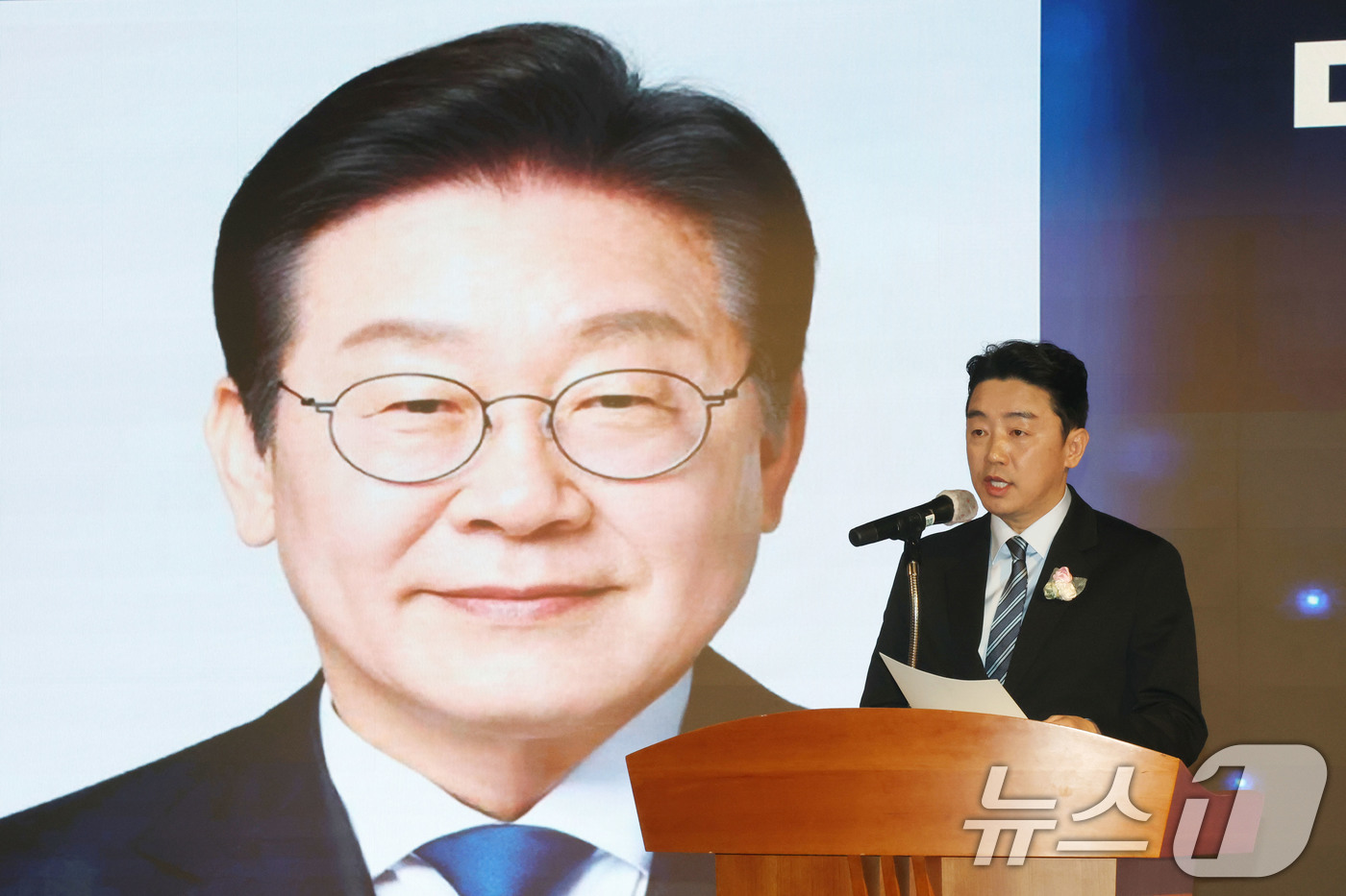 강훈식 비서실장, 李 대통령 축사 대독
