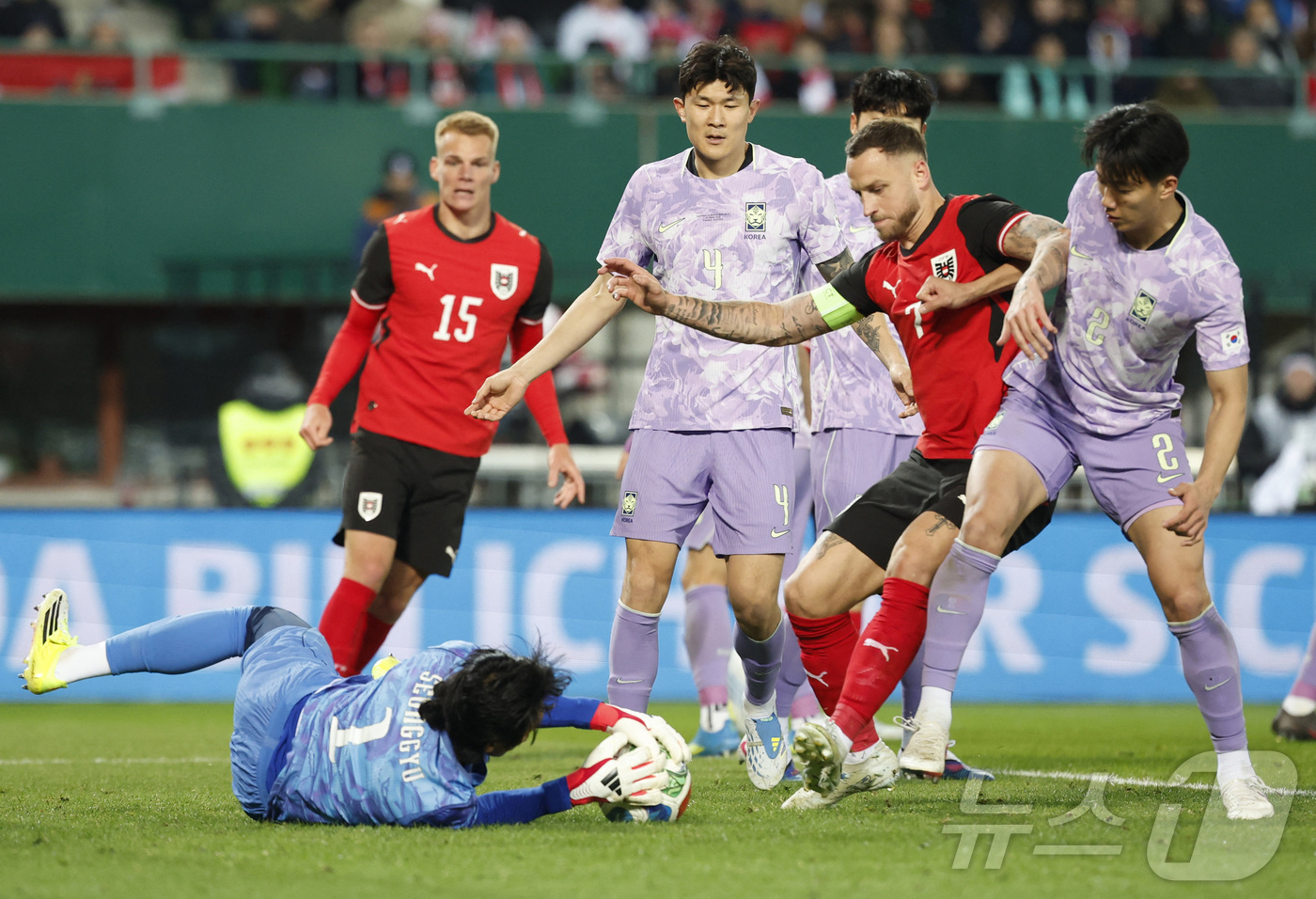 마지막 모의고사 0-1 패…여전히 아쉬움 남긴 홍명보호 스리백