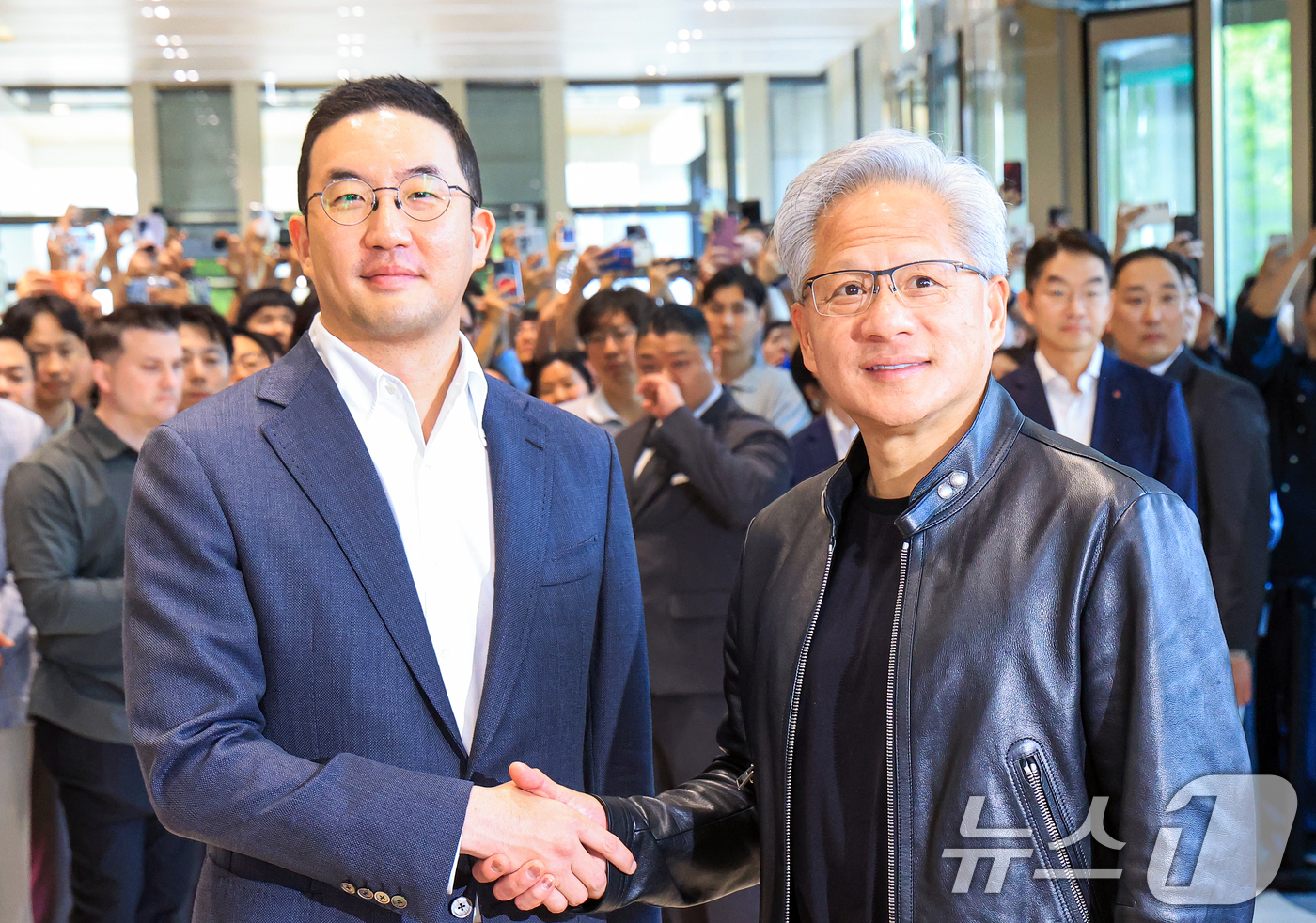 젨뒯 솴, LG李얠븘 援ш킅紐 쉶옣怨 쉶룞
