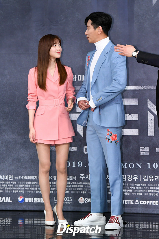 [현장포토] 무대가 런웨이…주지훈·진세연, 컬러풀 패션