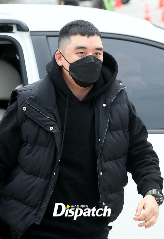 승리, 軍법정서 7개 혐의 부인…성매매·원정도박·횡령 아니다
