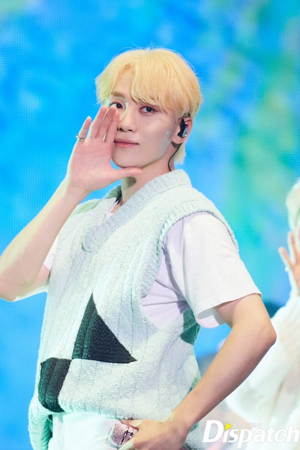 [D-eye] 캐럿 질러! 우리가 왔다…세븐틴, 도쿄 마비의 순간