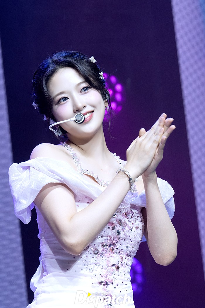 [현장포토] 유진 쏘 뷰티풀...안유진, 캡틴 안댕댕