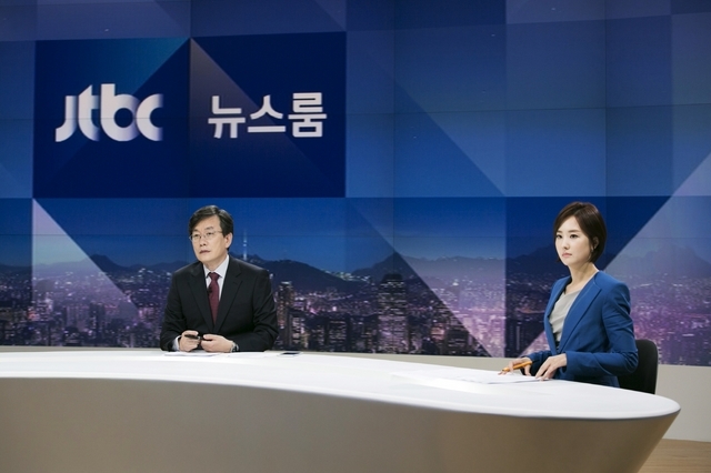 JTBC 뉴스룸 신뢰도 단독 1위…손석희 앵커 영향력 압도적 1위