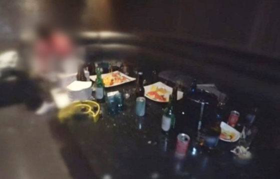집합금지 그게 뭐죠? 강남 유흥주점 덮쳤더니 53명