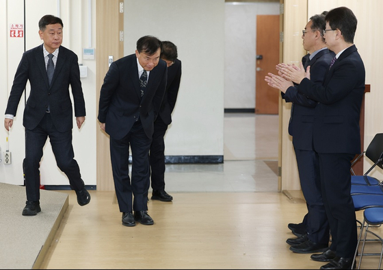 김종철 방미통위원장 "낡은 규제 혁파…방종은 용납 못해"