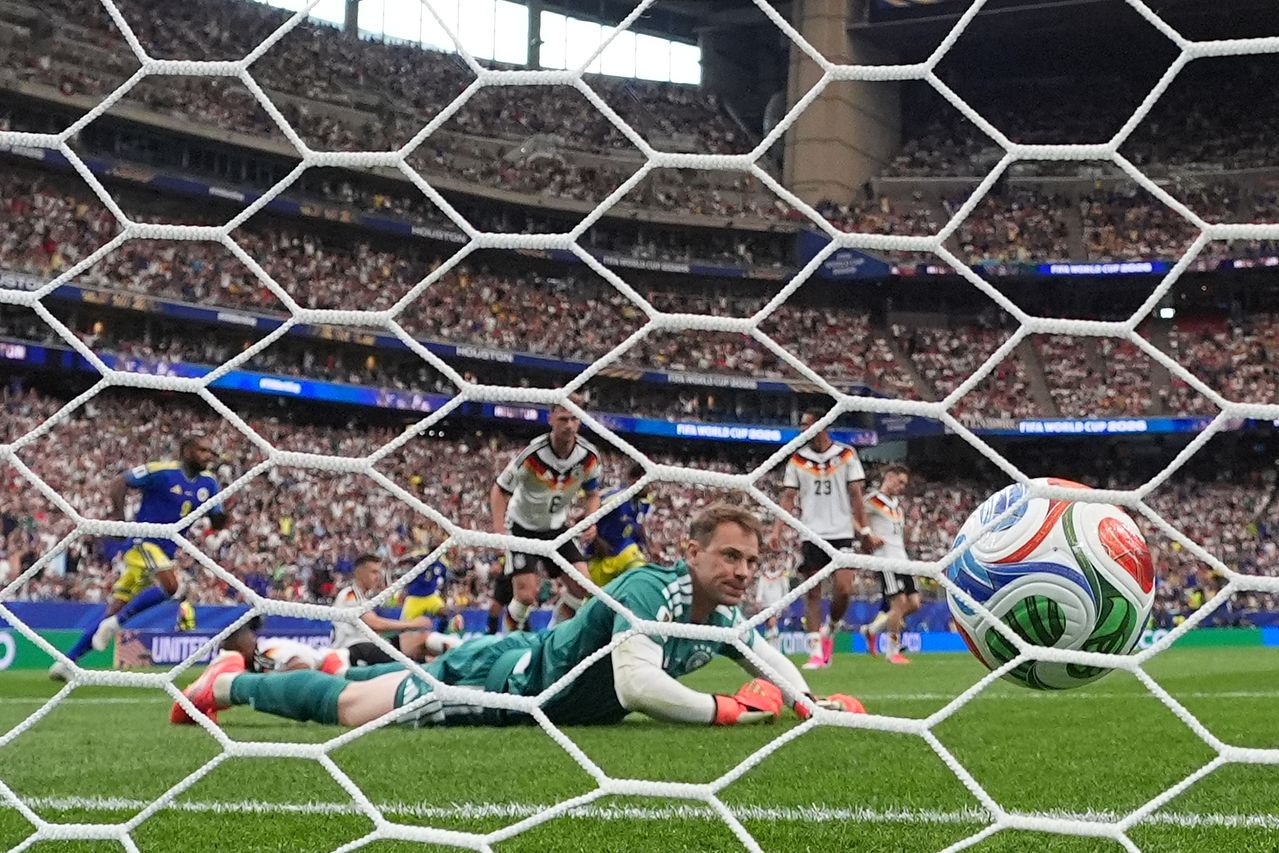 퀴라소, 월드컵 역사상 첫 골 기록했지만…독일 7-1 대승