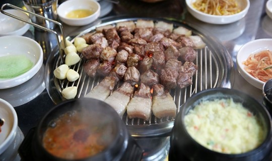 Jeju delicacies delight