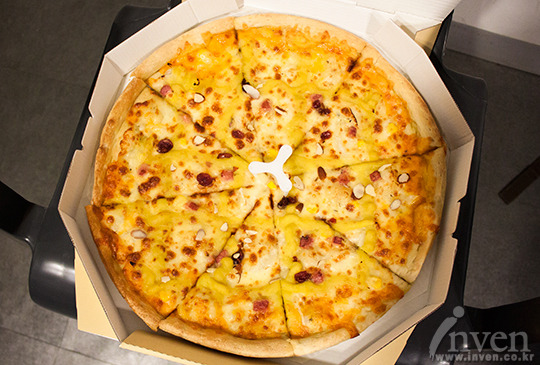 [스타크래프트2] 프로리그 2R 결승전 현장, 맛있는 피자와 GG걸스의 공연까지!