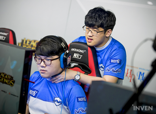 [롤챔스 섬머] 이번 세트도 결국 후반 한타, 코그모 힘으로 MVP 승리