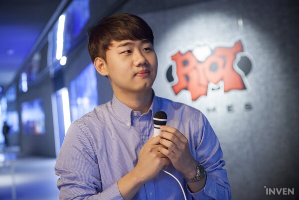[영상 인터뷰] 오늘 아프리카 응원하러 왔어요~ BLG 쿠로 이서행