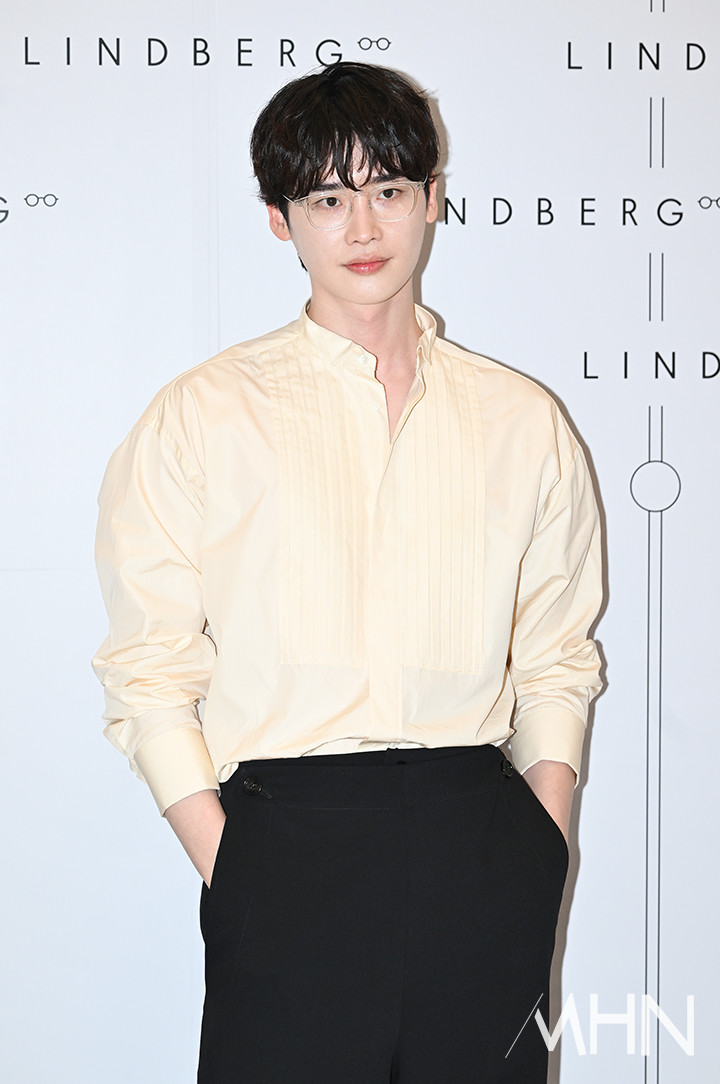[포토] 이종석 지적인 변호사 느낌 딱이야