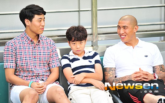 차두리와 황선홍감독님 아들.jpg | 인스티즈