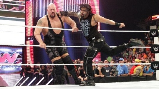 WWE 빅쇼, 로먼 펀치에 치아부상 ‘분노’