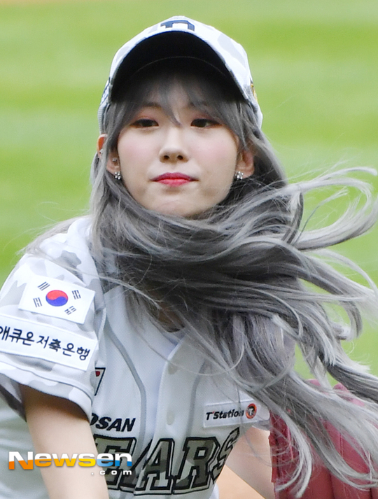 [포토엔HD] 우주소녀 루다 ‘이것이 헤어목도리’