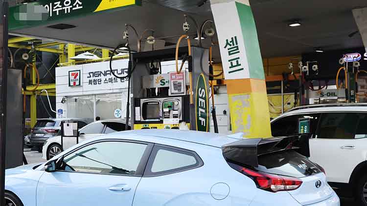 휘발유값은 오르고 경유는 내리고…가격 역전현상 완화