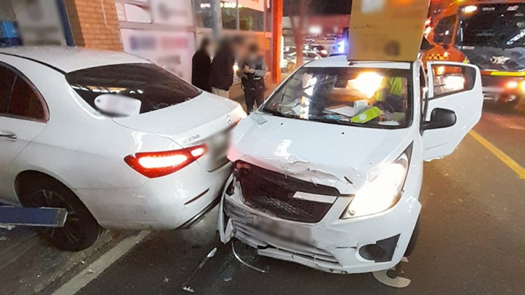 음주운전 사고 내고 상가 돌진…도주 20대 운전자 검거