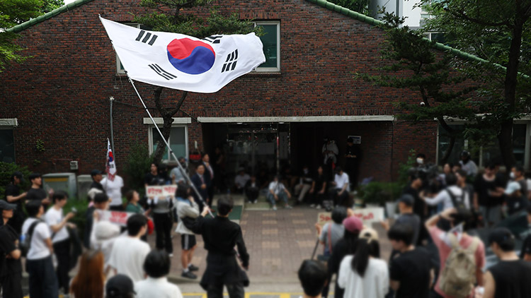 2천표 묶인 잠실 투표소 봉쇄에…선관위 "개표 마쳐야 오세훈 당선 확정"