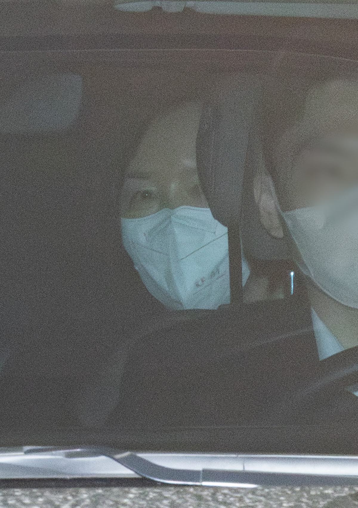 ‘1억 공천 헌금’ 김경 송치 후 첫 조사…강선우는 16일