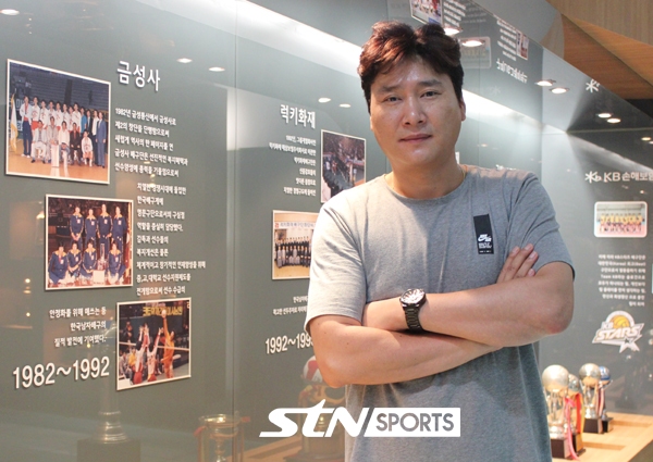 [반갑다, V-리그] 환골탈태의 각오 KB손해보험, 변화만이 살 길이다