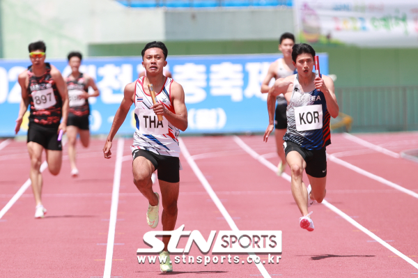 바톤터치 기술 완성하라…한국 남자 400m 계주팀 과제