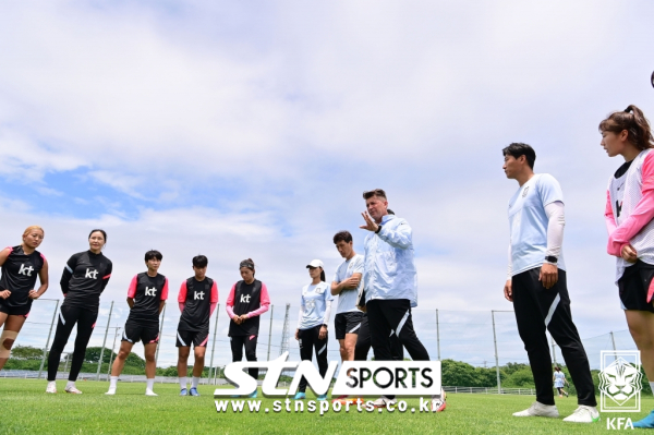 벨호, 월드컵 조 추첨서 강호들 피한다...피파랭킹 17위로 2포트 확정