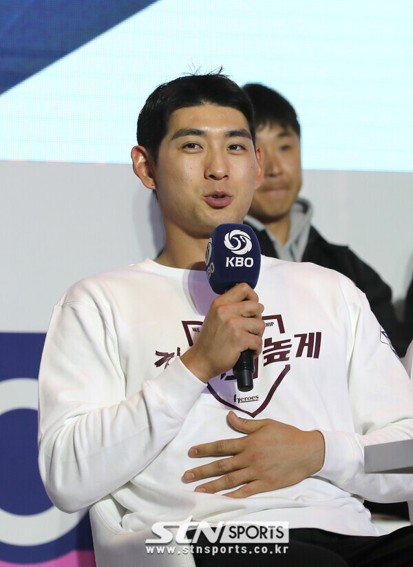 [st&인터뷰] 어쩌면 마지막 우승 도전 이정후 낭만 야구보다 성적이 중요