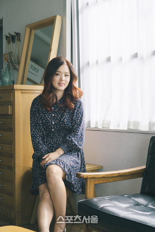싱어송라이터 모하, 캐스커 이준오와 콜라보 괜찮아요 발표