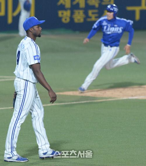 [SS포토] 도박 스캔들 삼성 마운드, 피가로...마저?