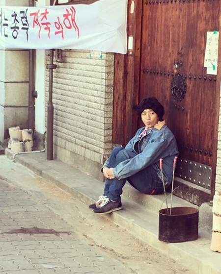 국수의 신 바로, 스틸컷 깜짝 공개 제복 미남