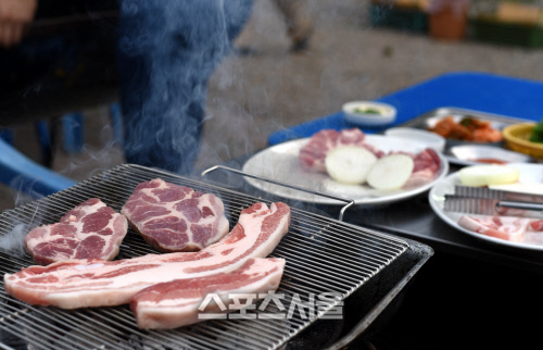 [한돈맛집] 착한고기 원당점- 우리돼지와 참숯, 솔바람의 절묘한 만남