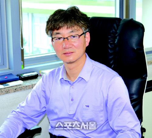 측량 시공 설계 전문기업, 지역사회 아라리 색소폰 연주 나눔봉사도