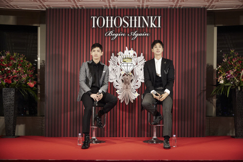 동방신기 아시아 프레스 투어 서울 이어 도쿄서도 성황!