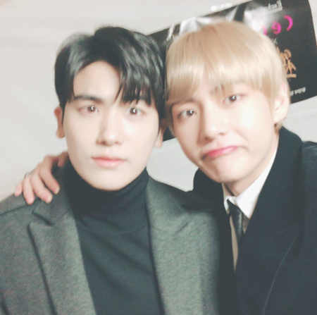 뷔