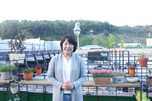 이곳에 많은 사람들이 찾아오는 이유? 신개념의 주유, 세차 복합문화공간