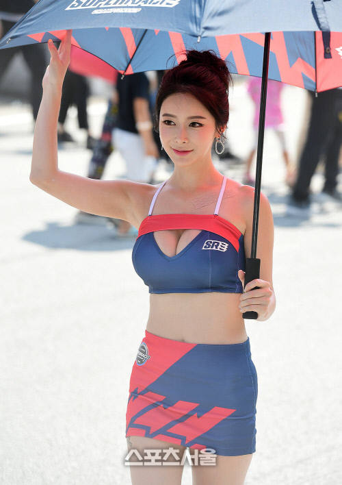 육감적인 모델 소이, 헬비의 나라와 똑 닮았대요~[포토]