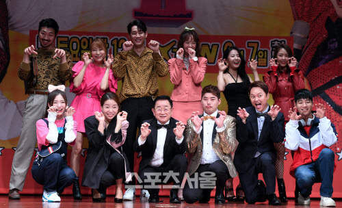 [포토] 최신유행 프로그램2 출연진들, 앙증 맞은 귀여운 포즈