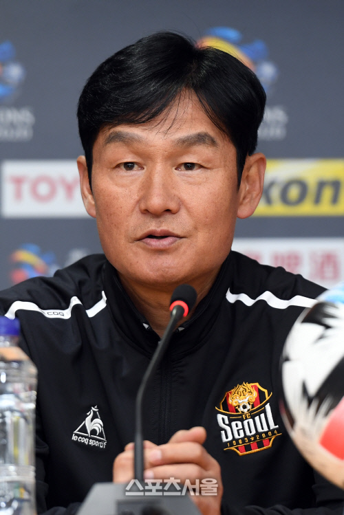 최용수 감독 "팀 완전체 아니지만 FC서울 다운 책임감 보여줄 것"[ACL PO 기자회견]