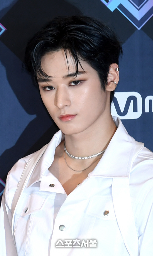 [포토]강렬한 눈빛의 더보이즈 주연