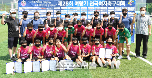[포토]충주 예성여중, 여왕기 중등부 준우승
