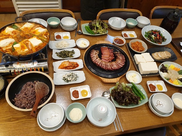 [스포츠서울 소비자만족대상: 교동두부] 12가지 건강 잡곡밥과 맛있는 수제두부 한정식 용인맛집, 교동두부