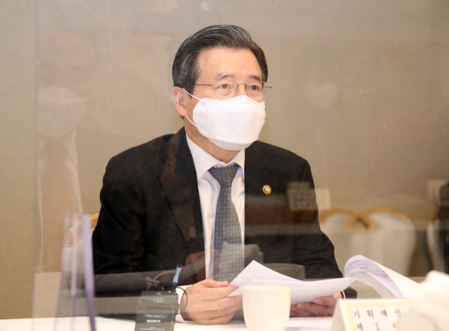 기재차관 지난해 경상수지 흑자 규모 역대 6번째