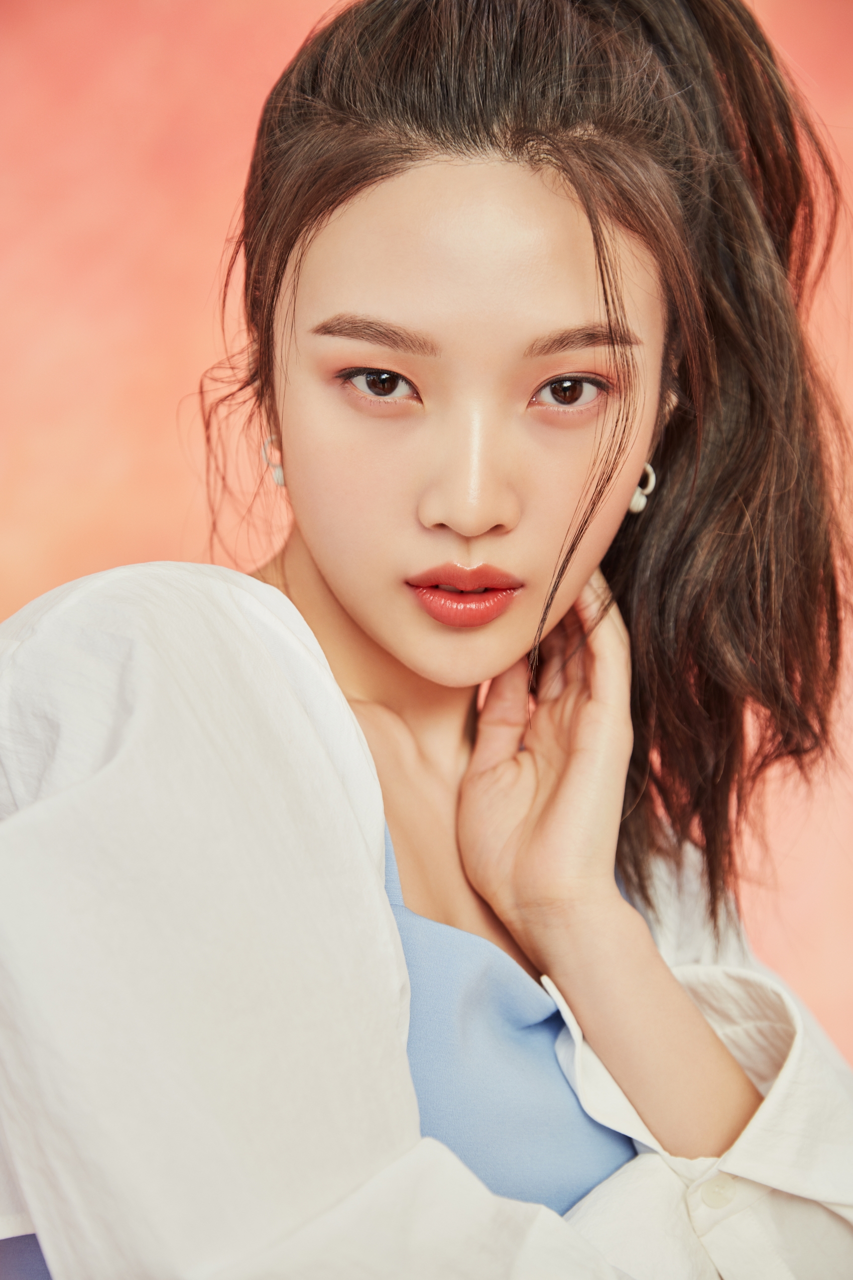 과즙미 팡팡 레드벨벳 조이, 뷰티화보서 매혹적인 봄의 여신[★화보]