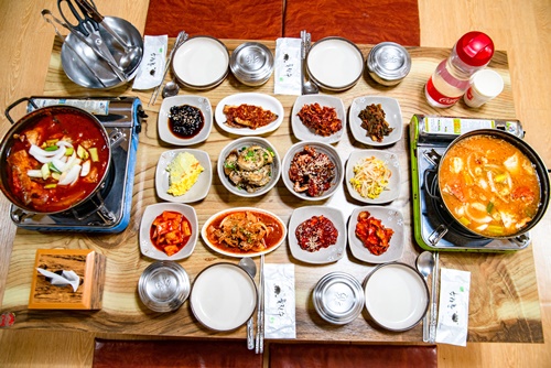 [스포츠서울 고객신뢰도대상: 진남식당] 전남 여수에서 꽃게탕 하면 생각나는 이곳