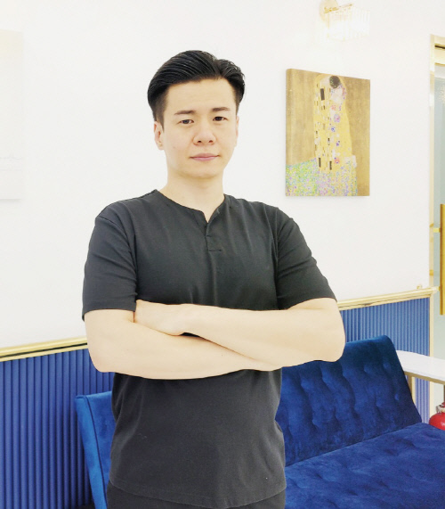 전문성 필요한 노인요양사업, 원스톱 컨설팅으로 부담 줄이고 인허가도 해결
