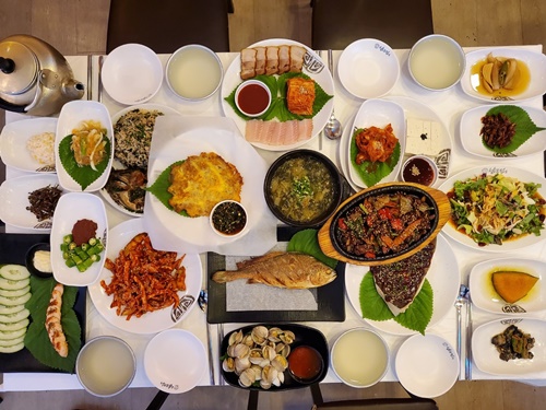 [스포츠서울 고객신뢰도대상: 남도집] 전주 막걸리 골목을 빛내는 일품 남도의 손맛