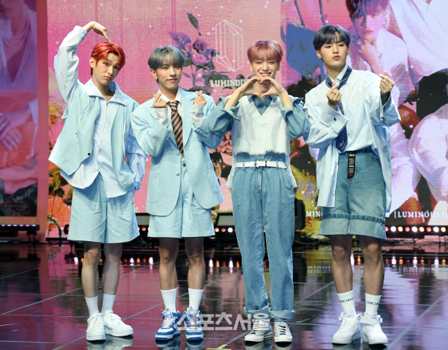 [포토]루미너스, 첫 정규 앨범 많이 사랑해 주세요!