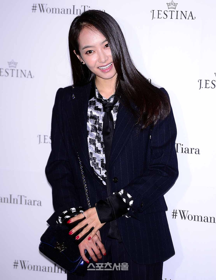 에프엑스 빅토리아, 中 배우 구호와 염문설 부인…“허위사실 유포 시 법적 책임 묻겠다”