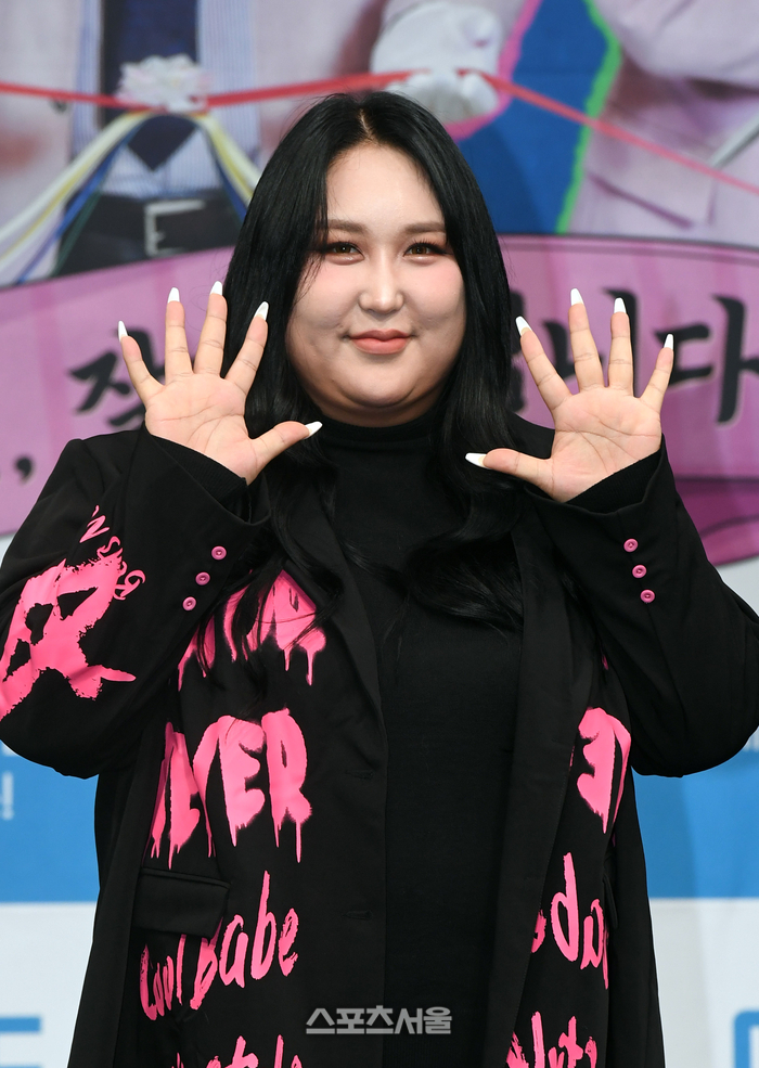 [포토]풍자, ‘도망쳐’로 인사 드려요!